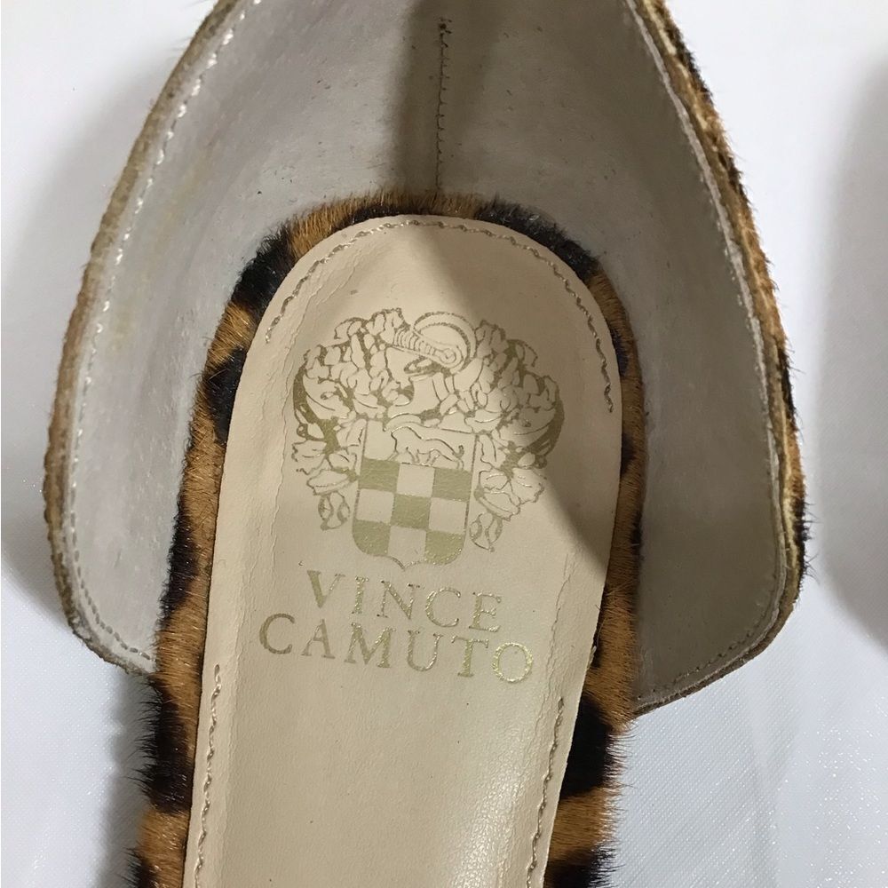 Vince Camuto Wenerly Cow Hair Studded Flat Shoes Size 9 1/2 - Picture 9 of 9